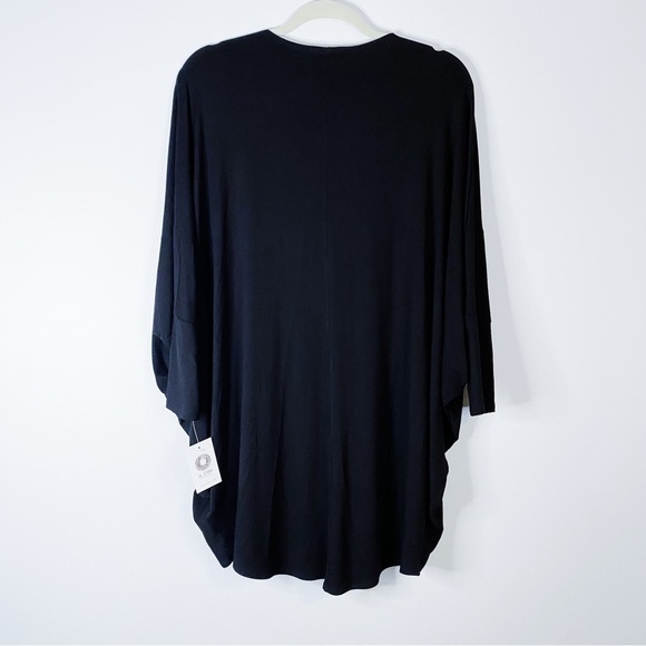 A-Line Hawaii - Black Cardigan - Picture 3 of 3